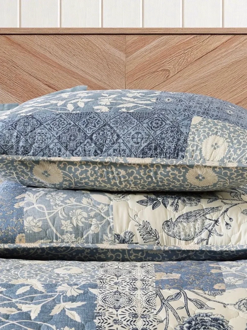 Reversible Blue Patchwork Quilt Set -
